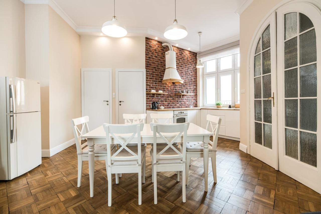 Native Apartments Batorego 7- Bardzo Ciche I Spokojne Miejsce Krakow Luaran gambar