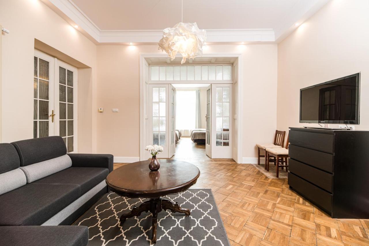 Native Apartments Batorego 7- Bardzo Ciche I Spokojne Miejsce Krakow Luaran gambar